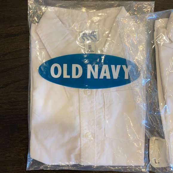 *NWT* Old Navy Oxford Long-Sleeve Shirts (5T) - Picture 3 of 7